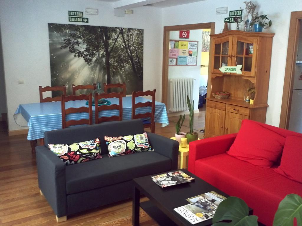Xarma Hostel Pamplona Esterno foto